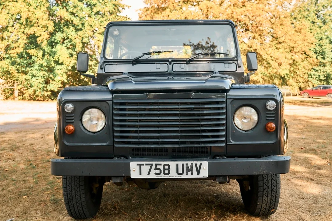 1999 Land Rover Defender 90 - Image 17 of 30