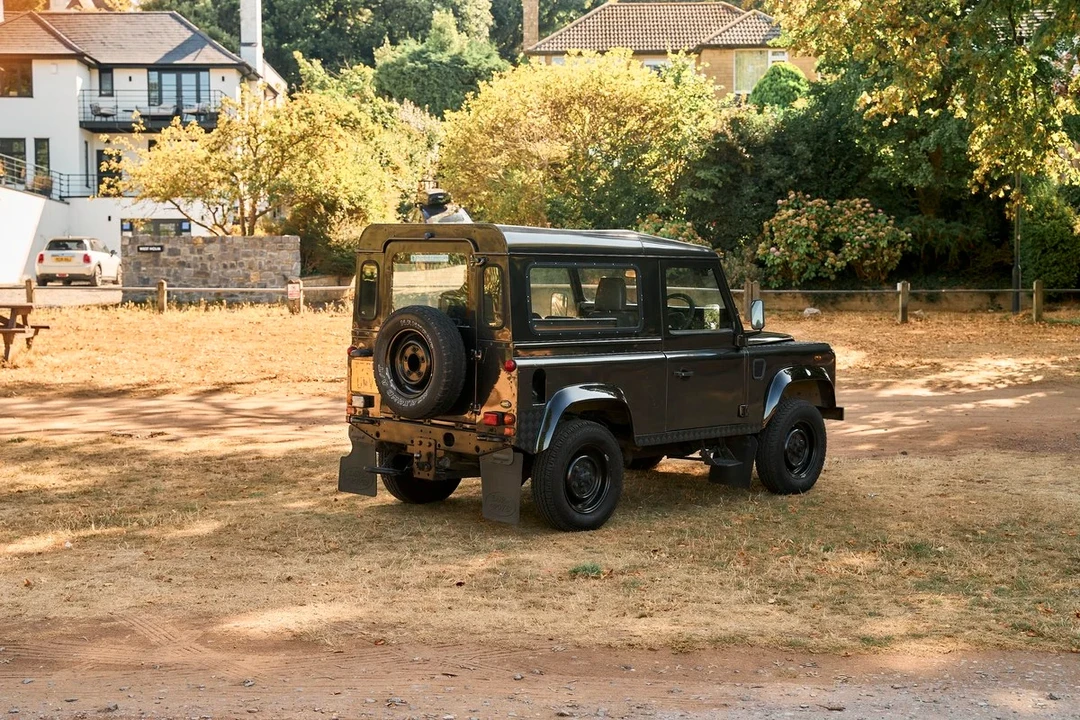 1999 Land Rover Defender 90 - Image 12 of 30
