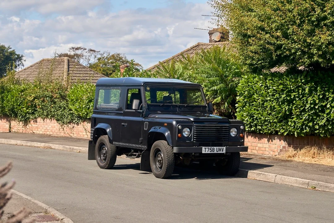 1999 Land Rover Defender 90 - Image 2 of 30