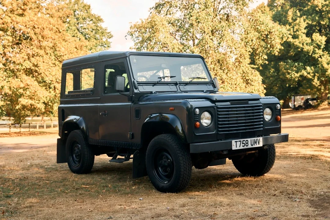 1999 Land Rover Defender 90 - Image 7 of 30