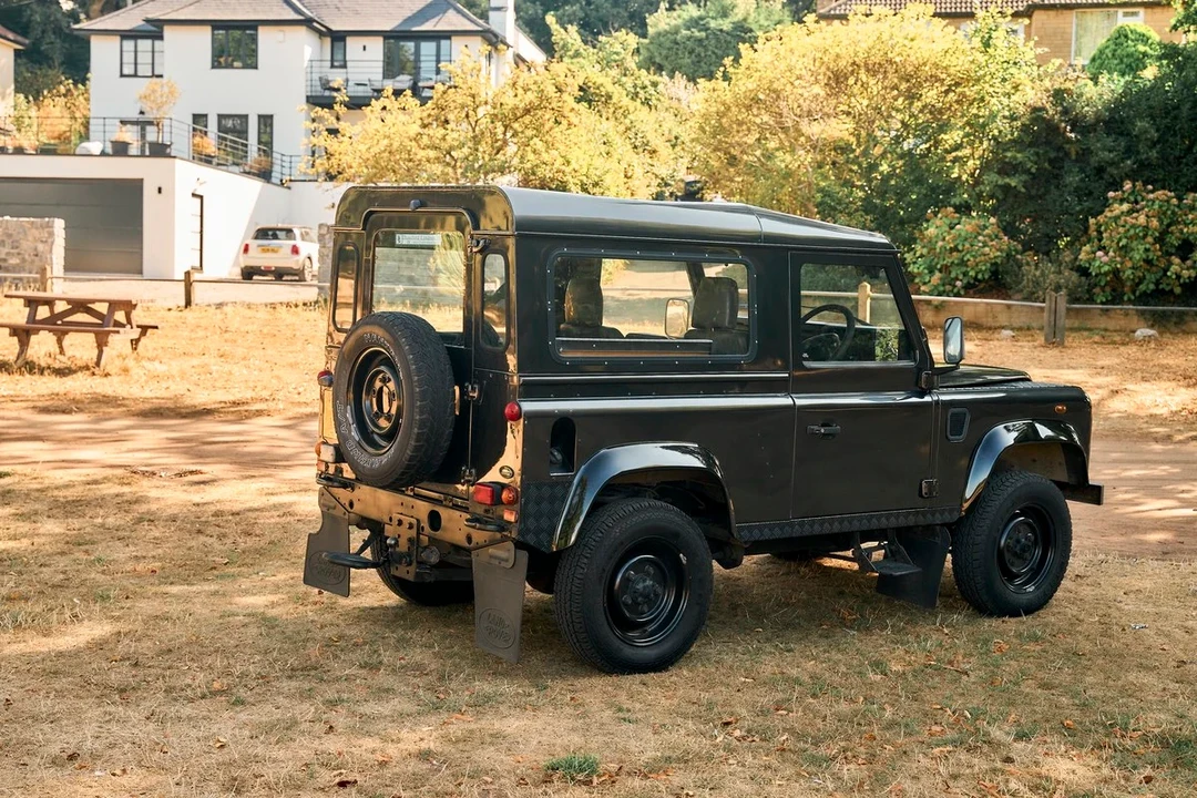 1999 Land Rover Defender 90 - Image 11 of 30