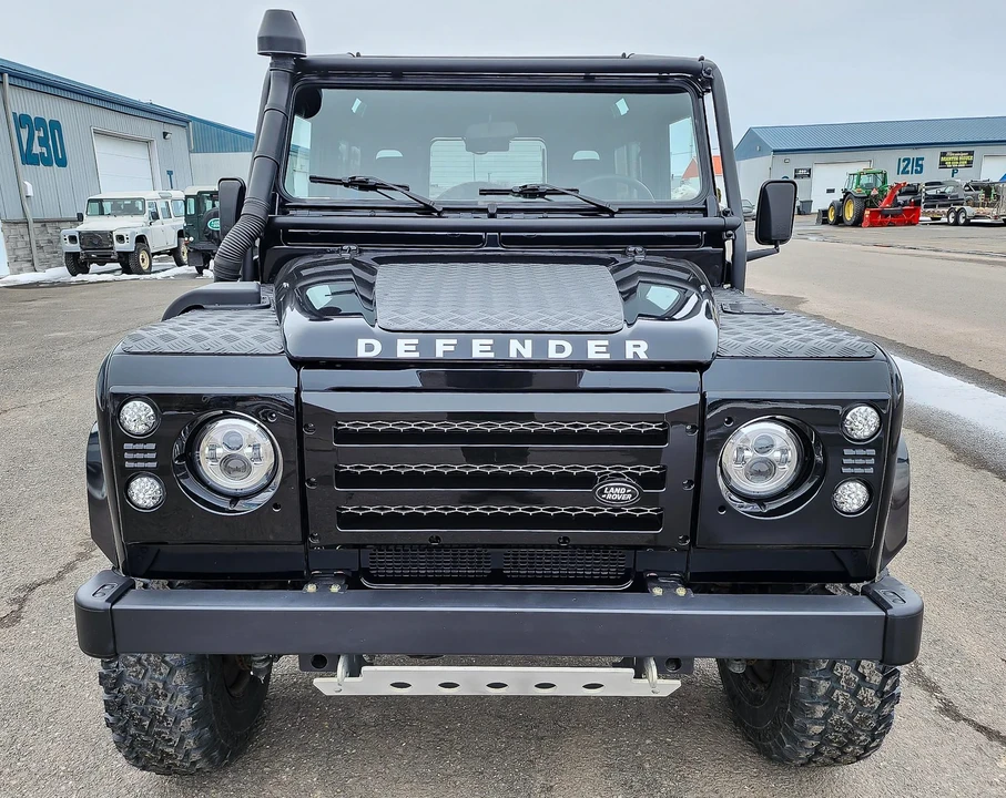 1999 Land Rover Defender 90 - Image 2 of 31
