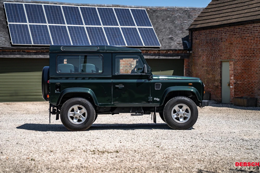 1999 Land Rover Defender 90 - Image 5 of 21
