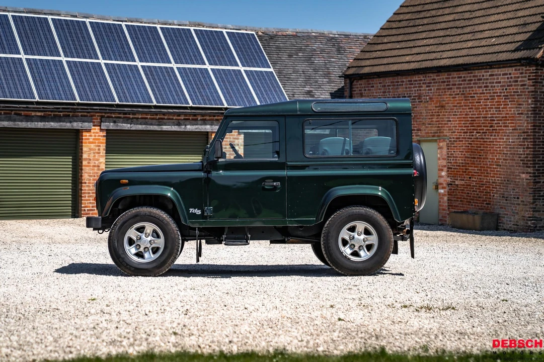 1999 Land Rover Defender 90 - Image 6 of 21