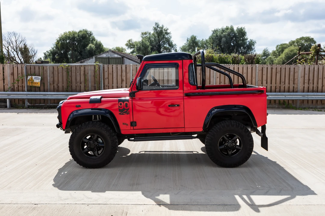 1999 Land Rover Defender 90 - Image 15 of 31
