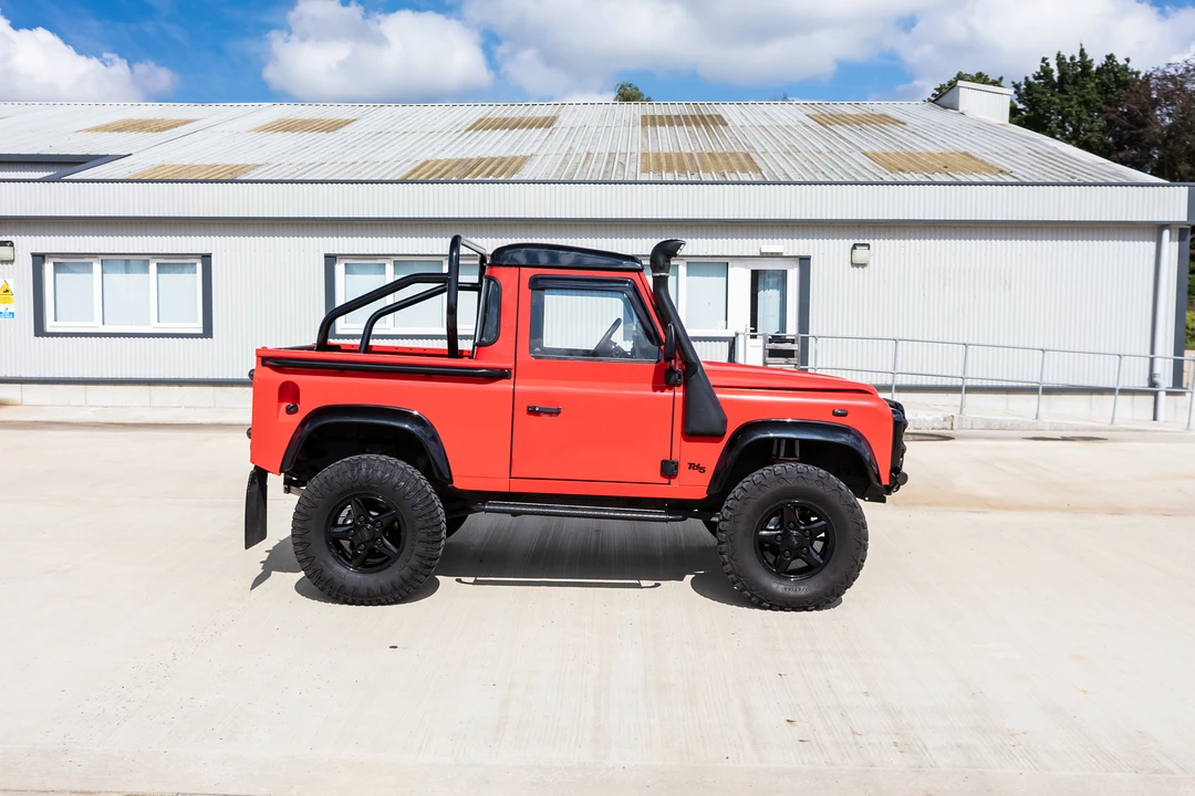 1999 Land Rover Defender 90 - Image 12 of 31