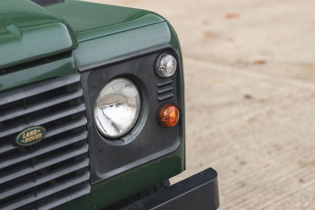 1999 Land Rover Defender 90 - Image 25 of 31