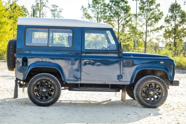 1999 Land Rover Defender 90 - Image 3 of 7