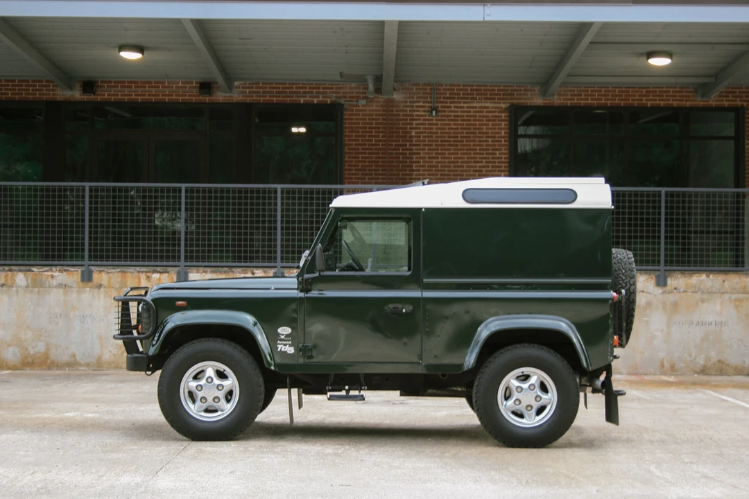 1999 Land Rover Defender 90 - Image 5 of 31