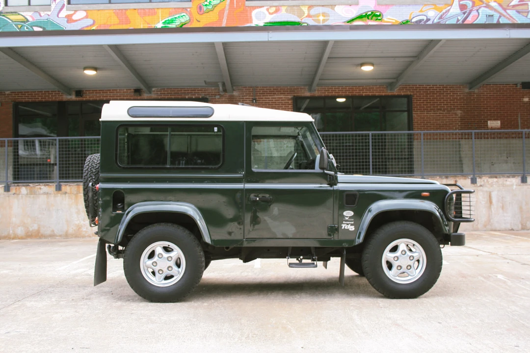 1999 Land Rover Defender 90 - Image 9 of 31