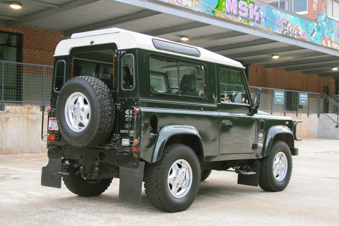 1999 Land Rover Defender 90 - Image 8 of 31