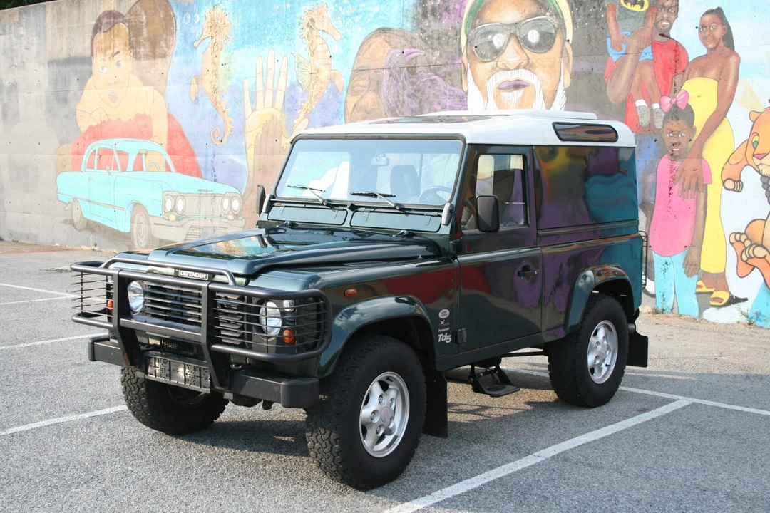 1999 Land Rover Defender 90 - Image 10 of 31