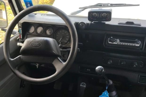 1999 Land Rover Defender 90 - Image 5 of 8