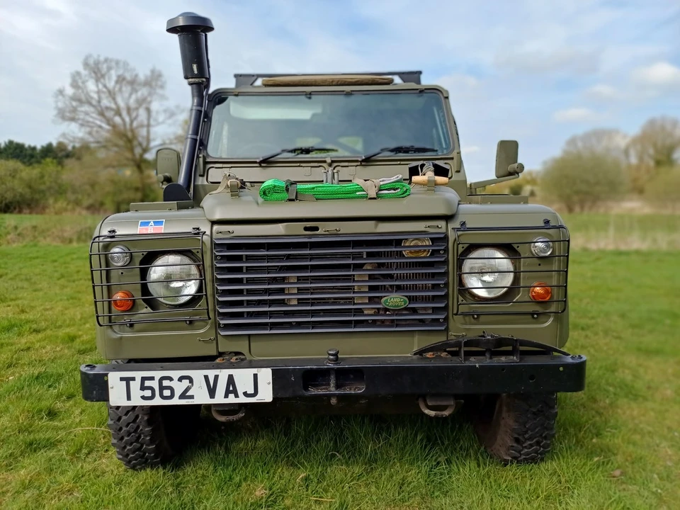 1999 Land Rover Defender 90 - Image 9 of 30