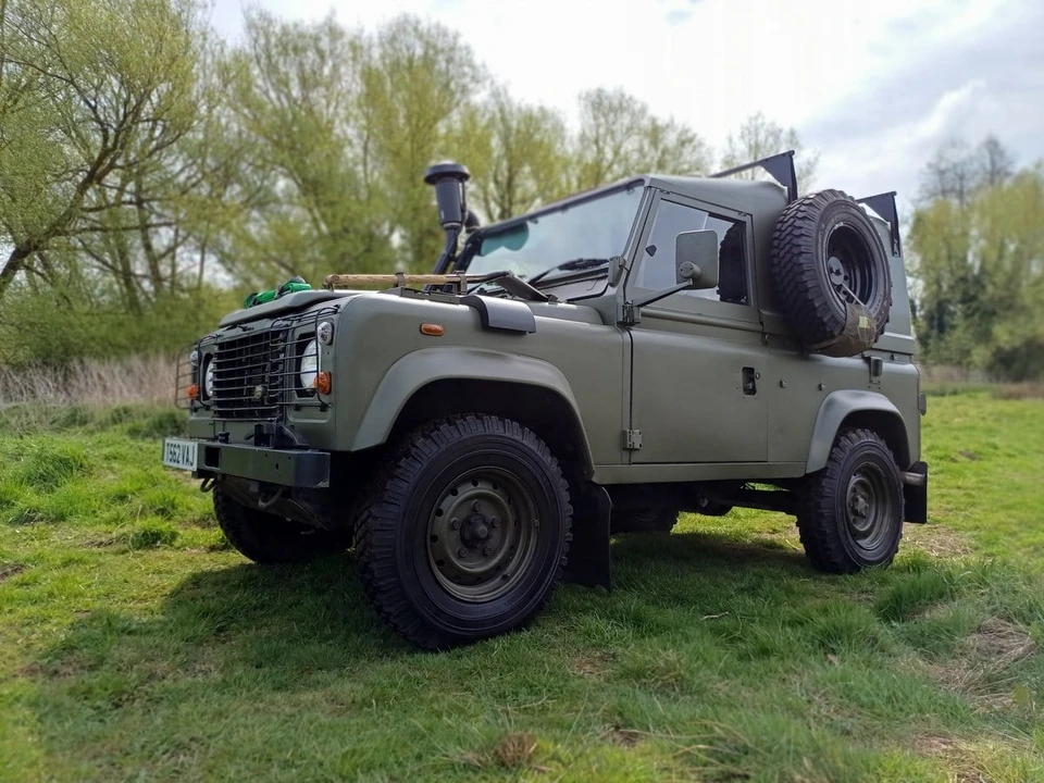 1999 Land Rover Defender 90 - Image 25 of 30