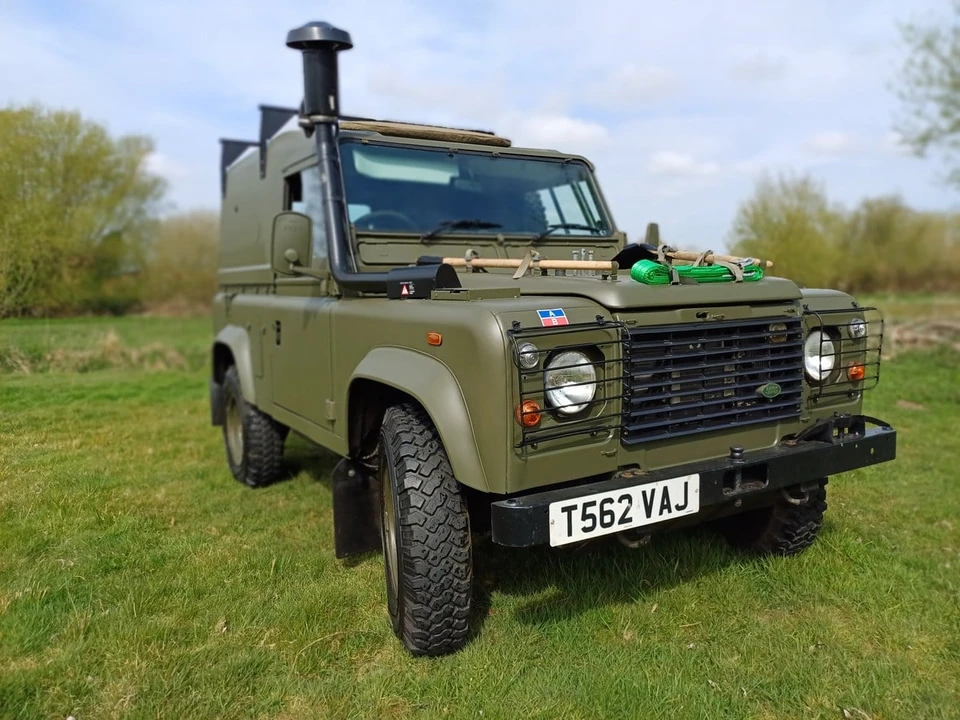 1999 Land Rover Defender 90 - Image 3 of 30