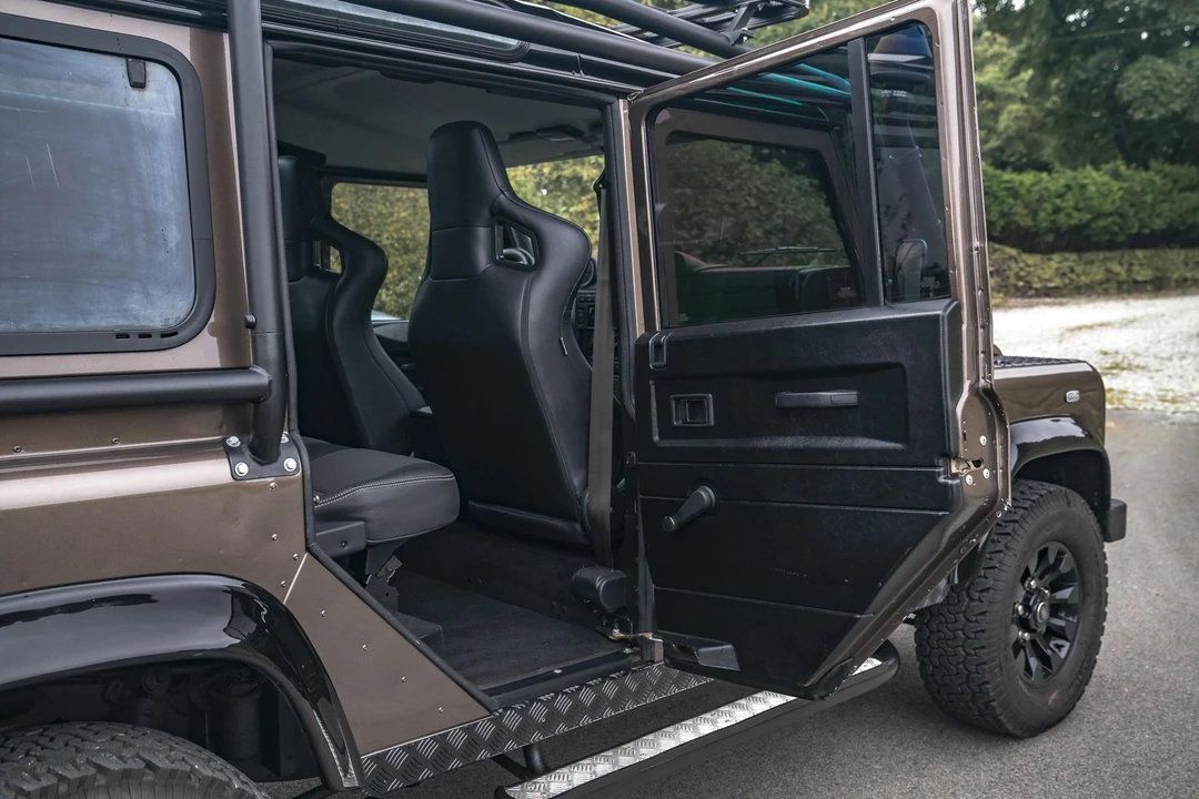 1999 Land Rover Defender - Image 28 of 31