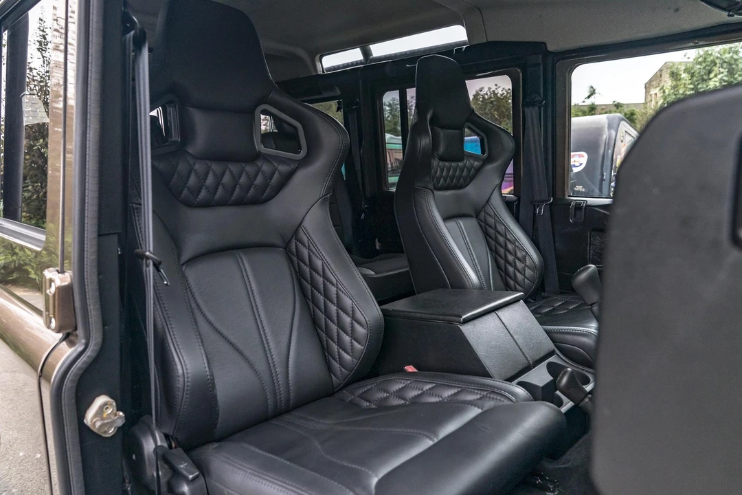1999 Land Rover Defender - Image 12 of 21