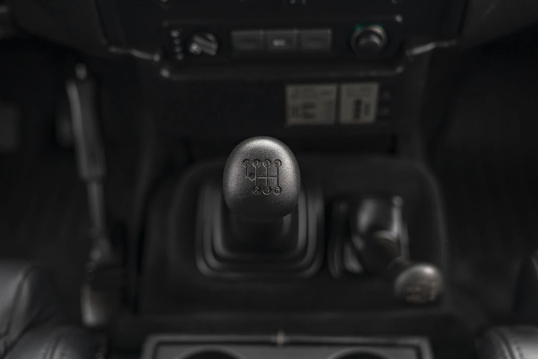 1999 Land Rover Defender - Image 24 of 31