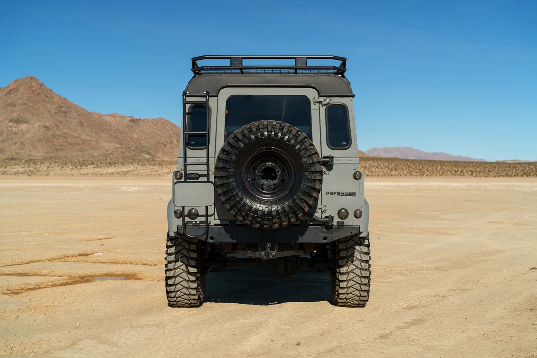 1999 Land Rover Defender 110 - Image 10 of 21