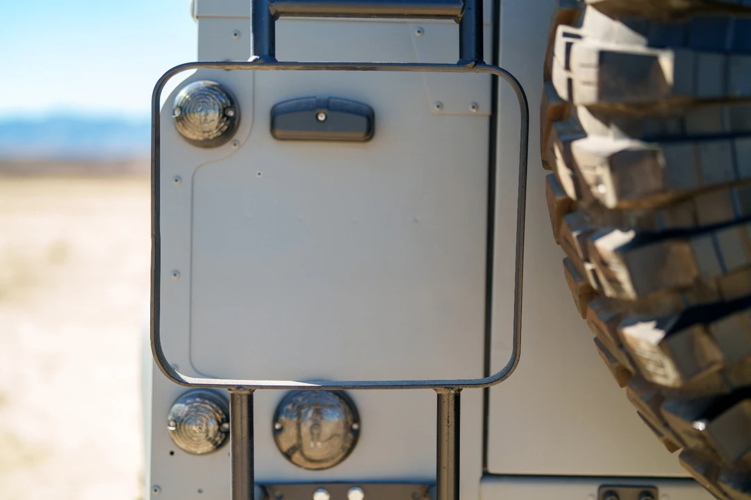 1999 Land Rover Defender 110 - Image 21 of 21