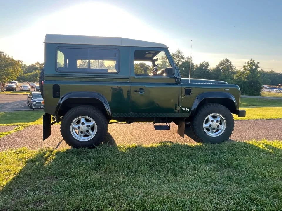 1999 Land Rover Defender - Image 10 of 14