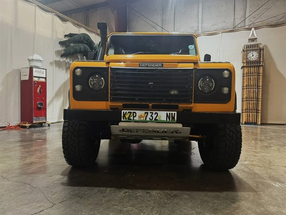 1999 Land Rover Defender - Image 6 of 20