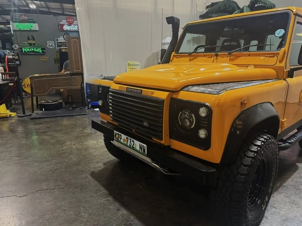 1999 Land Rover Defender - Image 8 of 20