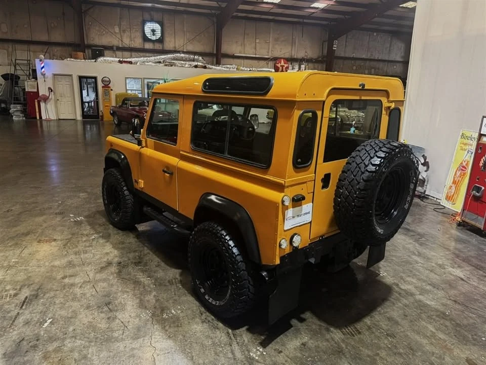 1999 Land Rover Defender - Image 16 of 20