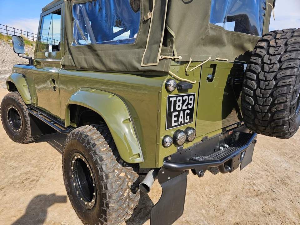 1999 Land Rover Defender - Image 2 of 9