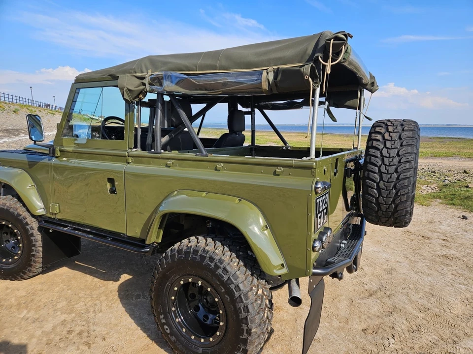1999 Land Rover Defender - Image 5 of 9
