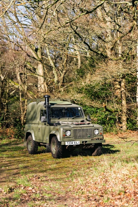 1999 Land Rover Defender - Image 2 of 30