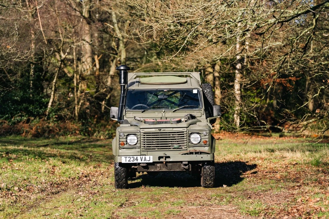 1999 Land Rover Defender - Image 25 of 30