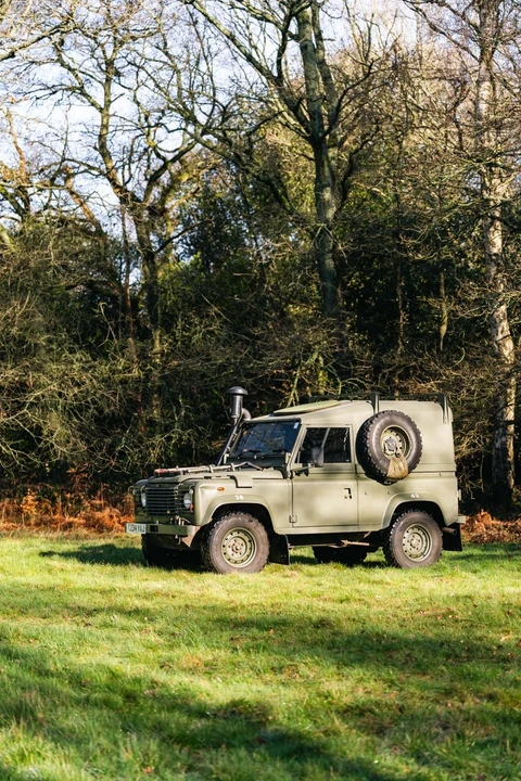 1999 Land Rover Defender - Image 6 of 30