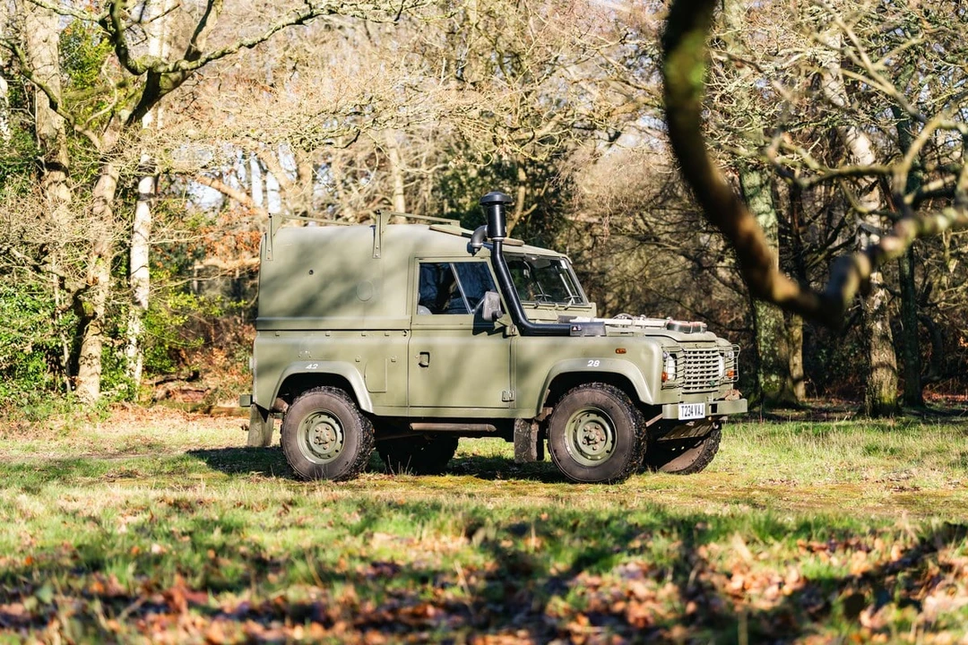 1999 Land Rover Defender - Image 24 of 30