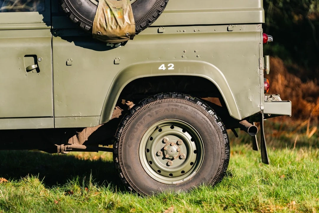 1999 Land Rover Defender 90 - Image 29 of 31