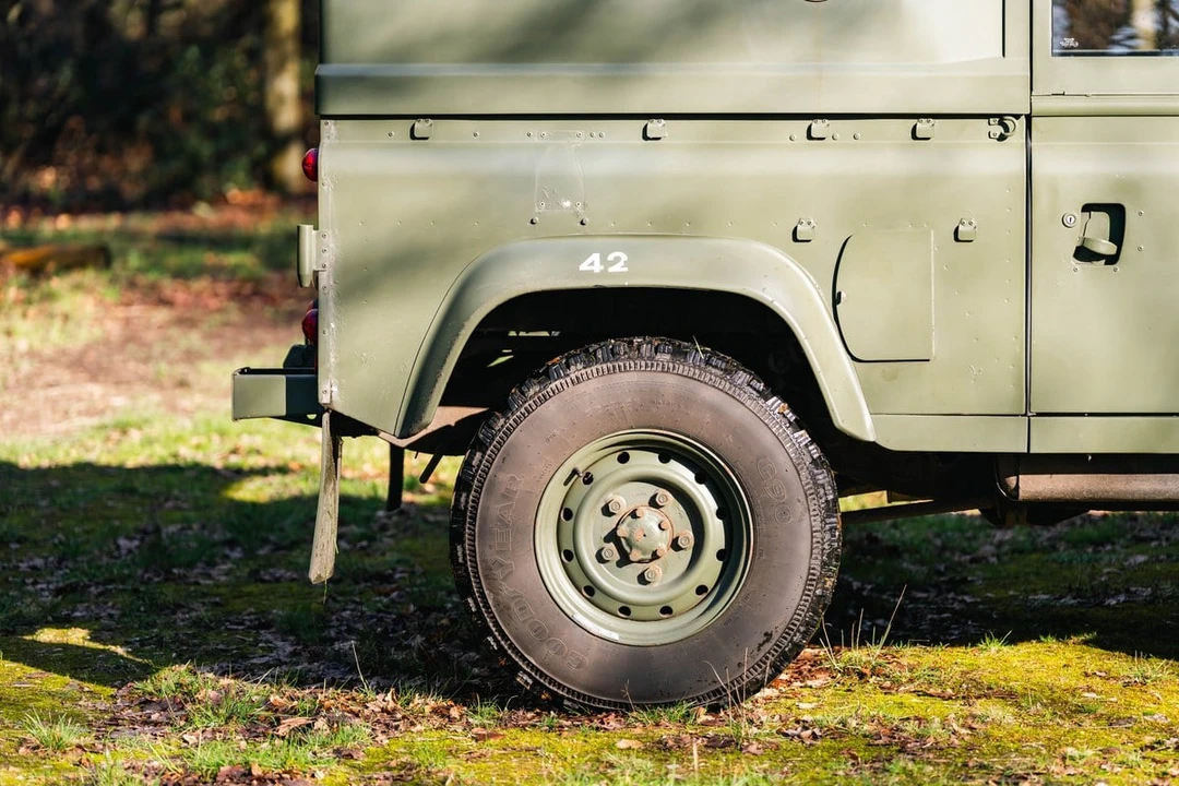 1999 Land Rover Defender 90 - Image 30 of 31