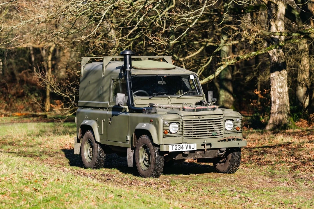 1999 Land Rover Defender 90 - Image 3 of 31
