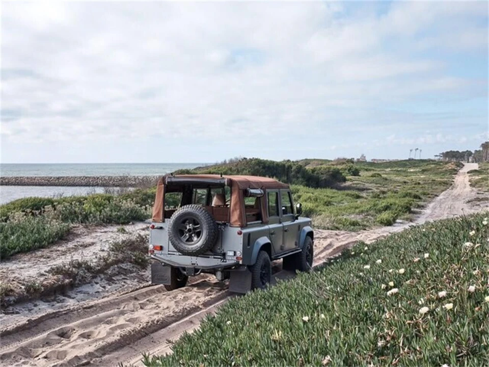 1999 Land Rover Defender - Image 23 of 31