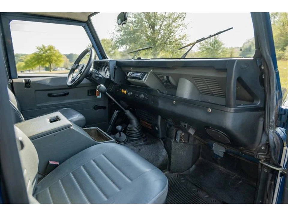 1999 Land Rover Defender - Image 7 of 31