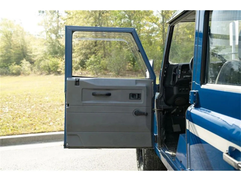 1999 Land Rover Defender - Image 31 of 31