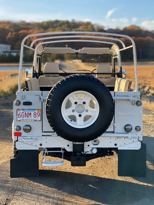 1999 Land Rover Defender 90 - Image 6 of 21