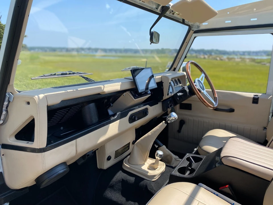 1999 Land Rover Defender 90 - Image 9 of 21