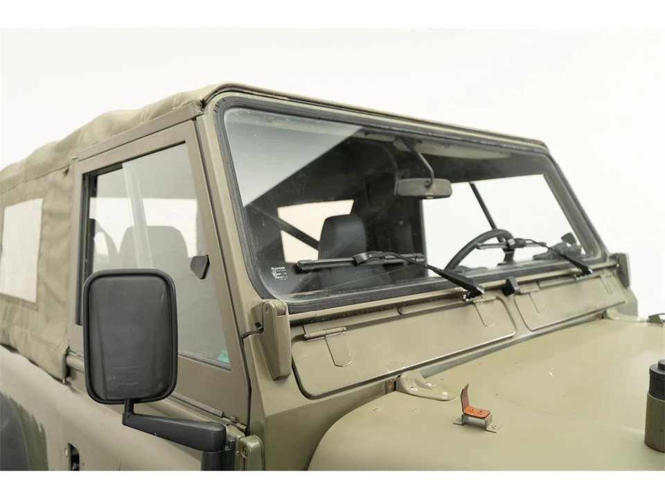 1999 Land Rover Defender - Image 16 of 31