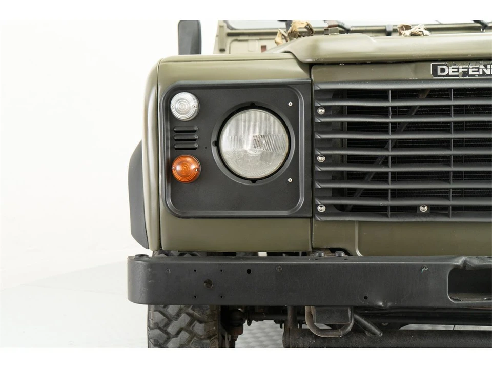 1999 Land Rover Defender - Image 10 of 31
