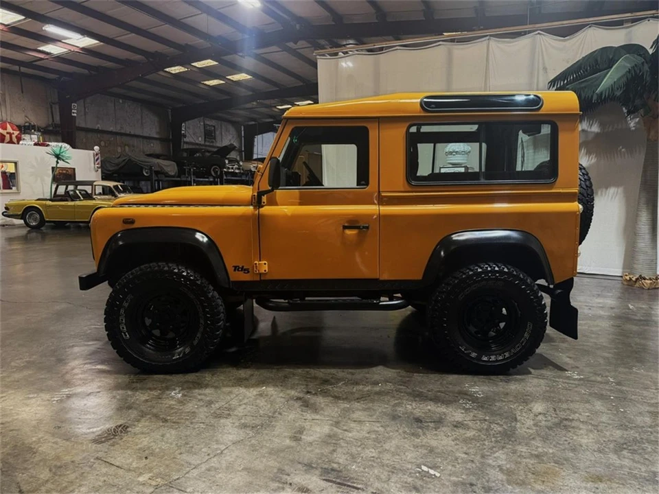 1999 Land Rover Defender - Image 5 of 31