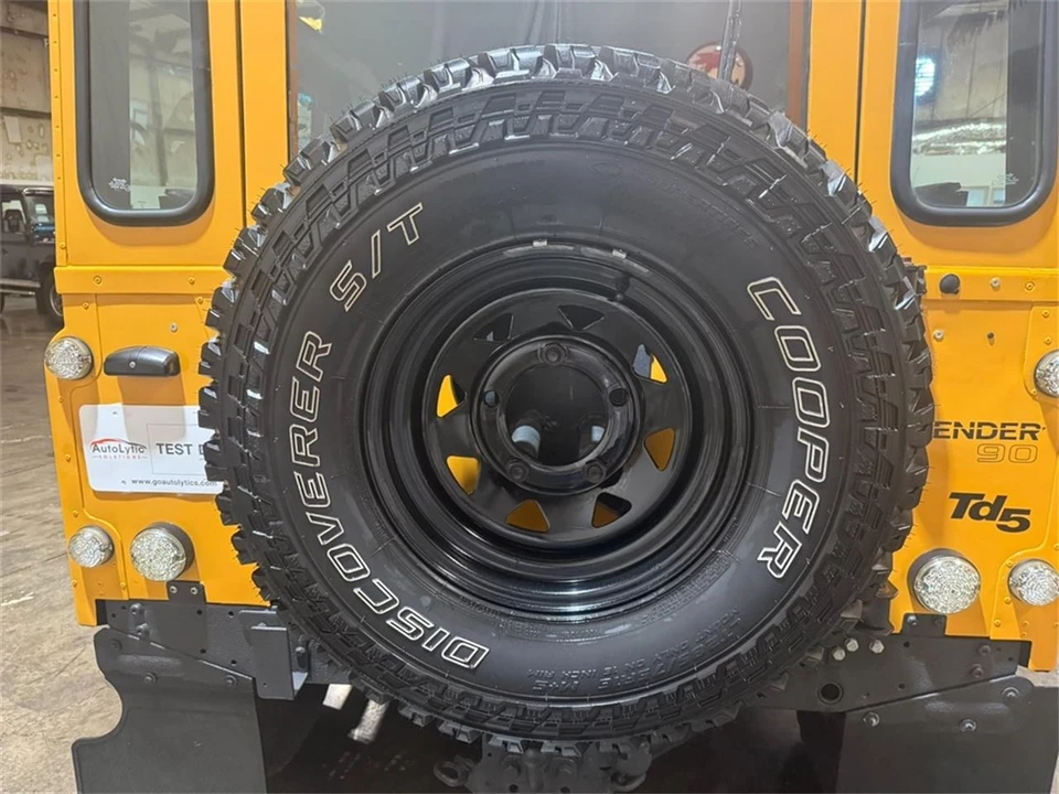 1999 Land Rover Defender - Image 29 of 31