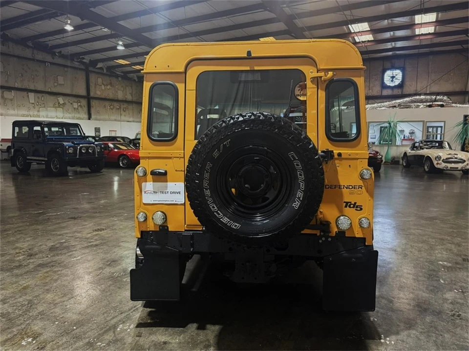 1999 Land Rover Defender - Image 10 of 31