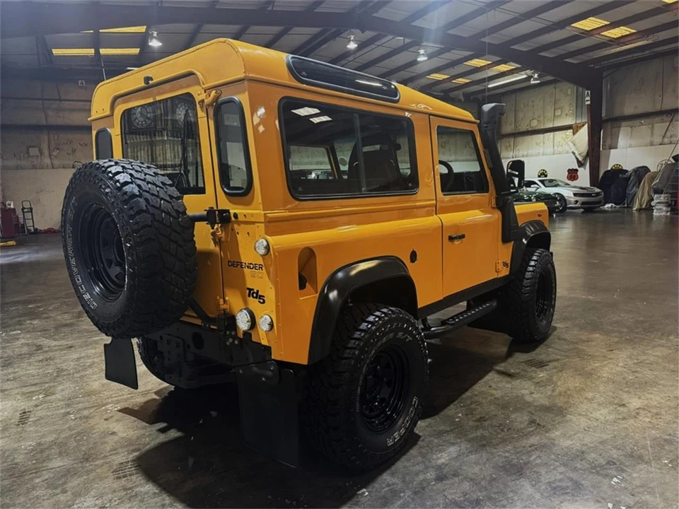 1999 Land Rover Defender - Image 15 of 31