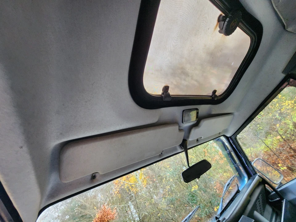 1999 Land Rover Defender 110 - Image 8 of 21